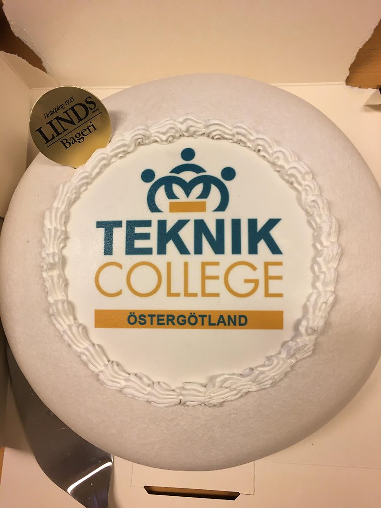 Tårta med Teknikcollege-logotype