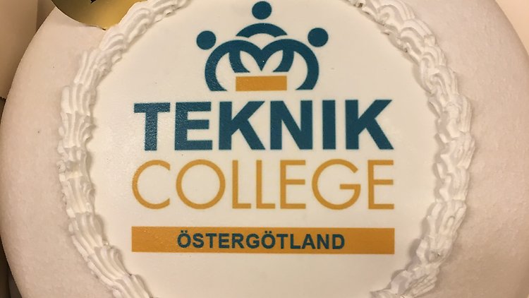 Tårta med Teknikcollege-logotype